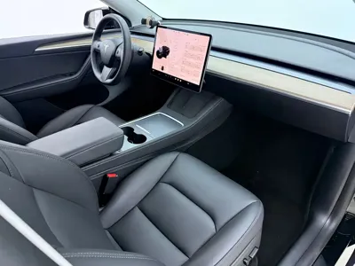 Tesla Model Y 2021, 30000 км, за 20864.81 USD - фото 16