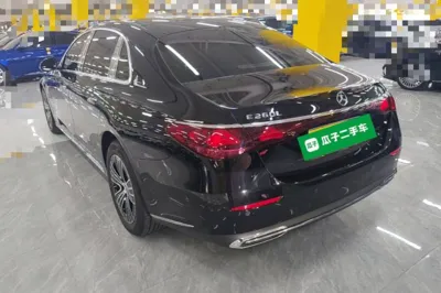Mercedes-Benz E-Class 2025, 21300 км, за 46239 USD