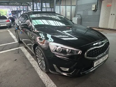 Kia K7 2014, 115107 км, за 4135.49 USD