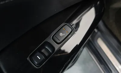 Kia K7 2016, 123059 км, за 6276.84 USD - фото 18