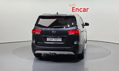 Kia Canival 2016, 223927 км, за 5579.62 USD