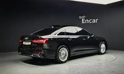 Audi A6 2021, 32576 км, за 22398.41 USD
