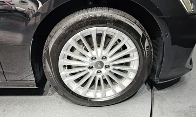 Audi A6 2021, 32576 км, за 22398.41 USD