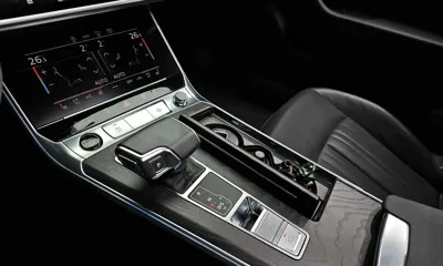Audi A6 2021, 32576 км, за 22398.41 USD - фото 9