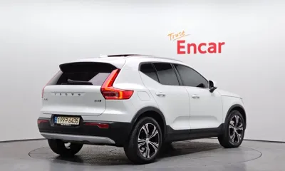 Volvo XC40 2022, 118700 км, за 19160.88 USD