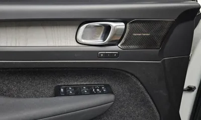 Volvo XC40 2022, 118700 км, за 19160.88 USD - фото 18