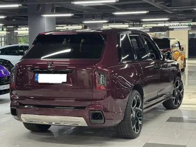 Rolls-Royce Cullinan 2025, 1400 км, за 555808.16 USD