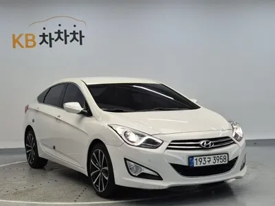 Hyundai i40 2015, 170451 км, за 3172.93 USD