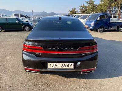 Genesis G90 2019, 135270 км, за 17451.32 USD
