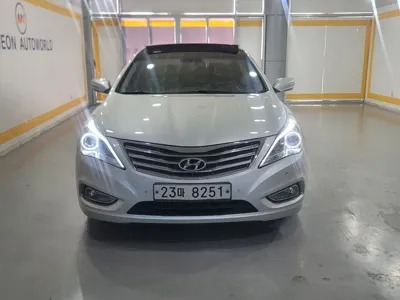 Hyundai Grandeur 2012, 216699 км, за 2888.28 USD
