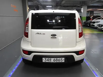 Kia Soul 2012, 118570 км, за 2264.93 USD