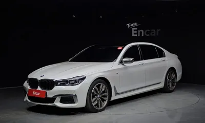 BMW 7-Series · 2018 год