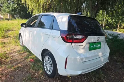 Honda Fit 2023, 65300 км, за 9418 USD