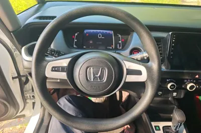Honda Fit 2023, 65300 км, за 9418 USD - фото 18