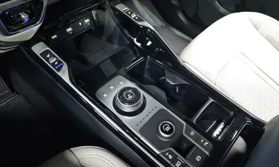 Kia Sorento 2023, 43527 км, за 23337.44 USD - фото 9