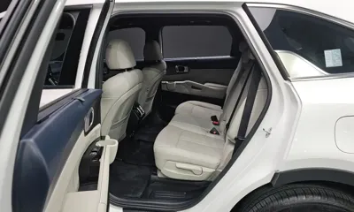 Kia Sorento 2023, 43527 км, за 23337.44 USD - фото 11