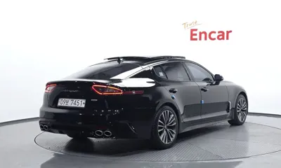 Kia Stinger 2018, 142670 км, за 7925.71 USD