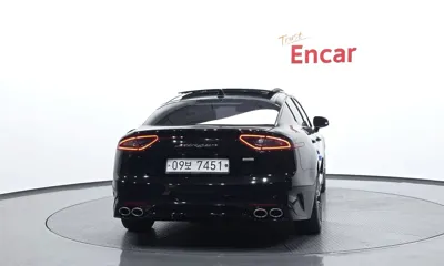 Kia Stinger 2018, 142670 км, за 7925.71 USD