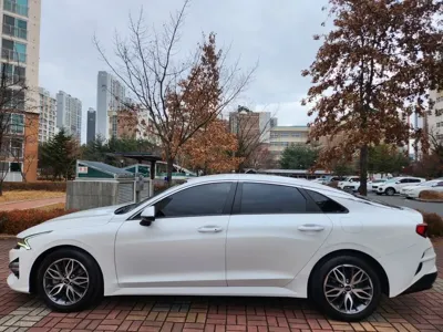 Kia K5 2021, 74017 км, за 10108.97 USD