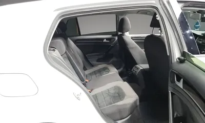 Volkswagen Golf 2015, 116128 км, за 6357.61 USD - фото 12