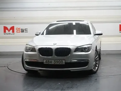 BMW 7-Series · 2010 год