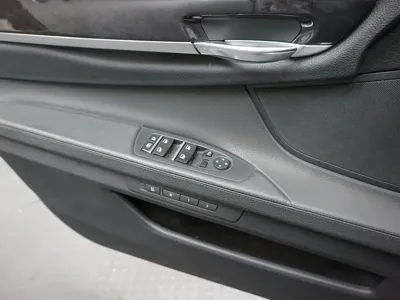 BMW 7-Series 2010, 133070 км, за 4362.83 USD - фото 17