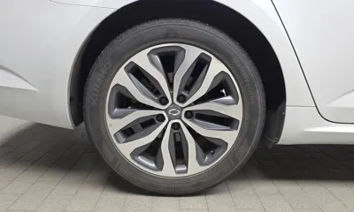 Renault-KoreaSamsung SM6 2016, 91861 км, за 5500.56 USD