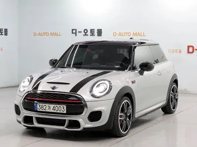MINI Cooper 2021, 35746 км, за 17263.85 USD