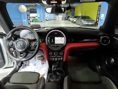 MINI Cooper 2021, 35746 км, за 17263.85 USD