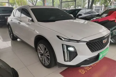 Cadillac GT4 2023, 46300 км, за 19669 USD
