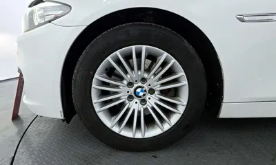 BMW 5-Series 2014, 181646 км, за 6345.85 USD