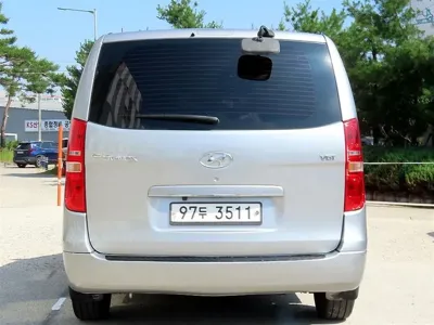 Hyundai Starex 2018, 144855 км, за 5842.2 USD