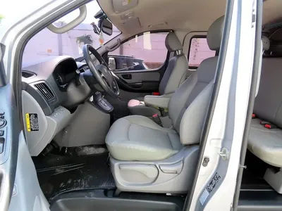 Hyundai Starex 2018, 144855 км, за 5842.2 USD