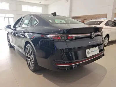 Volkswagen Magotan 2024, 5000 км, за 24396.08 USD