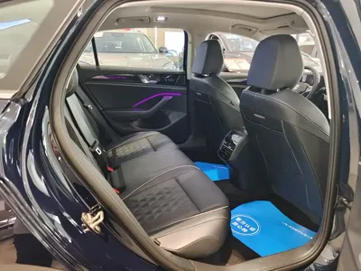 Volkswagen Magotan 2024, 5000 км, за 24396.08 USD - фото 9