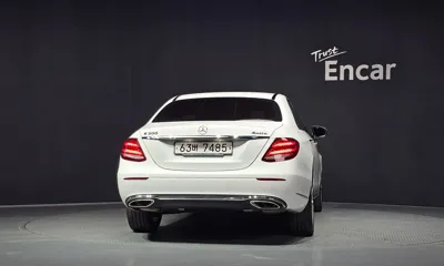Mercedes-Benz E-Class 2018, 171884 км, за 11719.88 USD