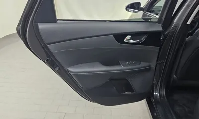 Kia K3 2023, 70210 км, за 15032.17 USD - фото 25