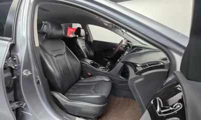 Hyundai Grandeur 2015, 269375 км, за 2842.41 USD - фото 10