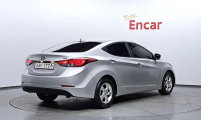 Hyundai Avante 2015, 102301 км, за 3245.03 USD