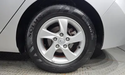 Hyundai Avante 2015, 102301 км, за 3245.03 USD
