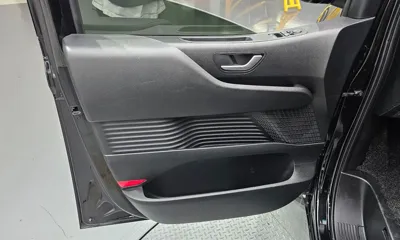 Hyundai Staria 2025, 38033 км, за 24299.69 USD - фото 24