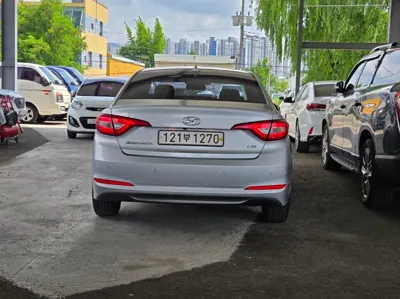 Hyundai Sonata 2017, 180957 км, за 4238.66 USD