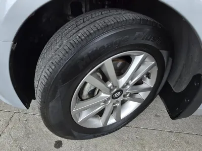 Hyundai Sonata 2017, 180957 км, за 4238.66 USD