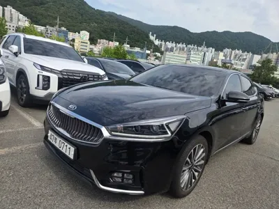 Kia K7 · 2016 год