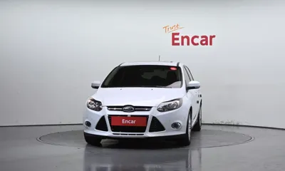 Ford Focus 2015, 56251 км, за 4030.42 USD