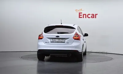 Ford Focus 2015, 56251 км, за 4030.42 USD