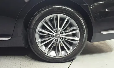Genesis EQ900 2016, 118578 км, за 14740.89 USD