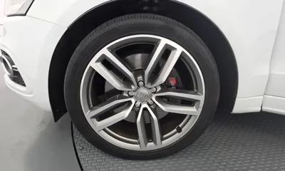 Audi SQ5 2015, 145426 км, за 11487.46 USD