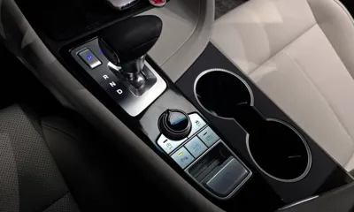 Genesis G70 2024, 20209 км, за 24281.21 USD - фото 9