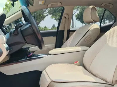 Toyota Camry 2018, 80000 км, за 11741.97 USD